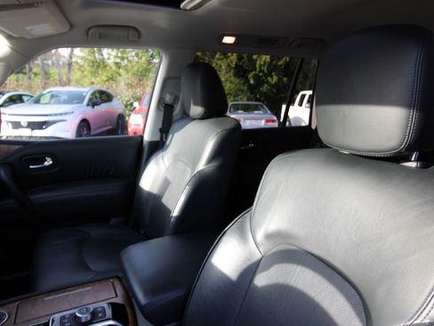 Used 2021 Nissan Armada SL w/ Captain's Chairs Package image 15