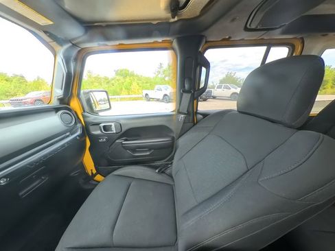 Certified 2019 Jeep Wrangler Unlimited Sport S image 23