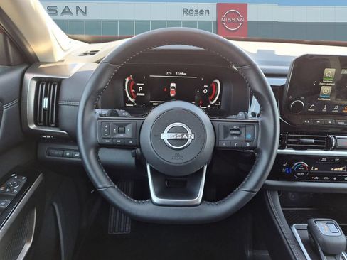 Used 2025 Nissan Pathfinder Platinum w/ Cargo Package FWD image 16