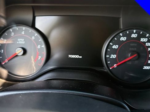 Used 2018 Chevrolet Camaro SS RWD image 11