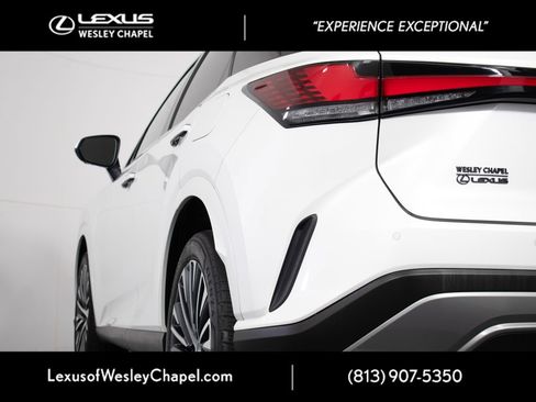 Used 2023 Lexus RX 350 Premium Plus w/ Cold Area Package FWD image 9