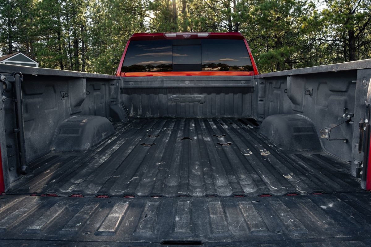 Used 2021 GMC Sierra 3500 AT4 w/ AT4 Premium Plus Package AWD/4WD image 14