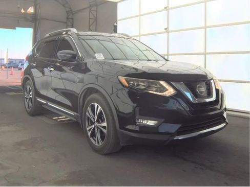 Used 2017 Nissan Rogue SL w/ SL Premium Package image 5
