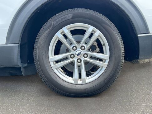 Used 2020 Ford Explorer XLT RWD image 28