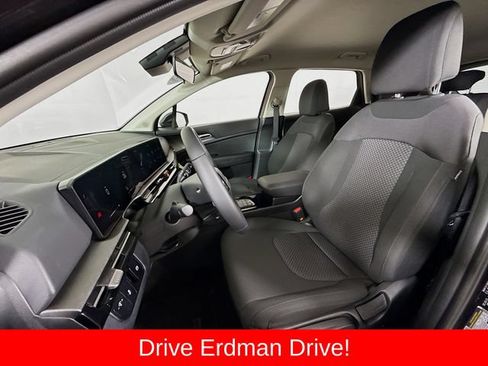 Used 2026 Kia Sportage LX AWD/4WD image 5