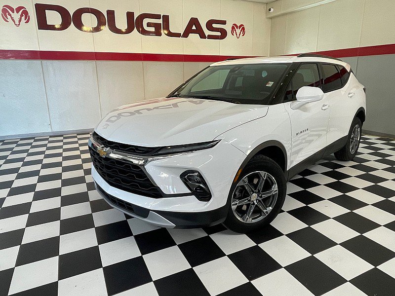 Used 2024 Chevrolet Blazer LT w/ Convenience Package FWD image 1