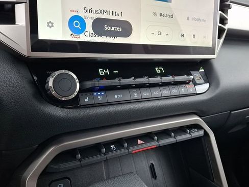 Certified 2025 Toyota Tundra Limited AWD/4WD image 15