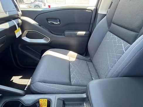 New 2026 Nissan Frontier SV w/ Tow Package AWD/4WD image 22