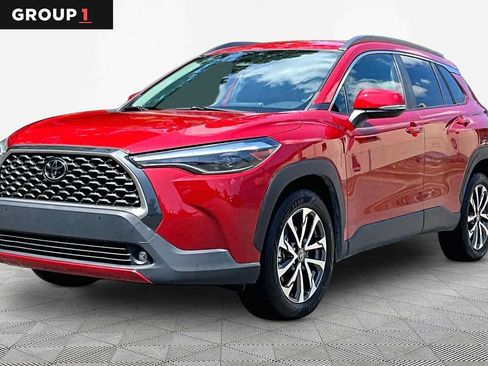 Certified 2023 Toyota Corolla Cross XLE FWD image 1