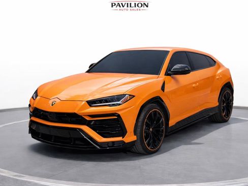 Used 2022 Lamborghini Urus image 1