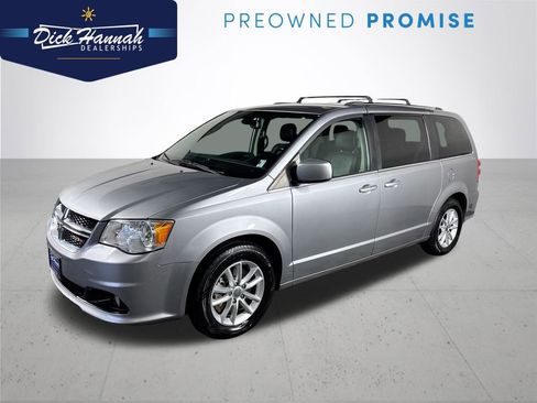 Used 2019 Dodge Grand Caravan SXT image 1