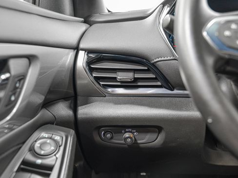 Used 2023 Chevrolet Traverse LT w/ LPO, Floor Liner Package AWD/4WD image 18