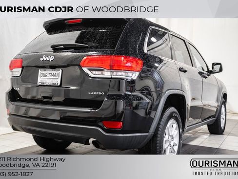 Used 2019 Jeep Grand Cherokee Laredo w/ Security & Convenience Group image 5