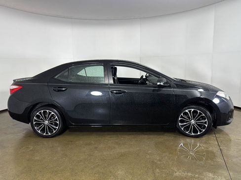 Used 2015 Toyota Corolla S FWD image 11