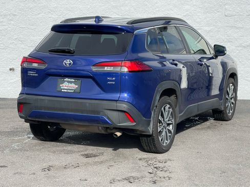 Used 2023 Toyota Corolla Cross XLE image 7