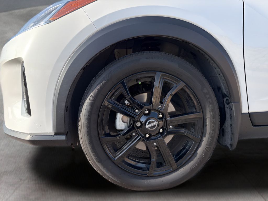 Used 2023 Nissan Kicks SV FWD image 16