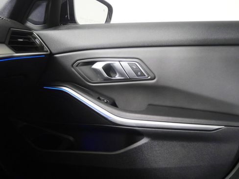 Certified 2022 BMW 330i Sedan w/ Premium Package 2 image 29