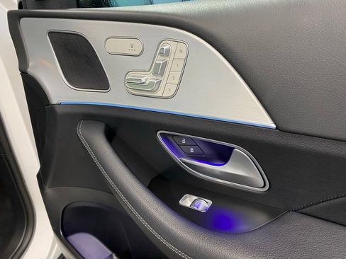 Used 2024 Mercedes-Benz GLE 450e 4MATIC image 54