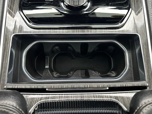 Used 2022 Jeep Wagoneer Series II w/ Premium Group I image 15