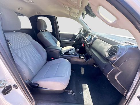 Used 2022 Toyota Tacoma SR RWD image 25
