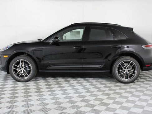 New 2026 Porsche Macan image 2