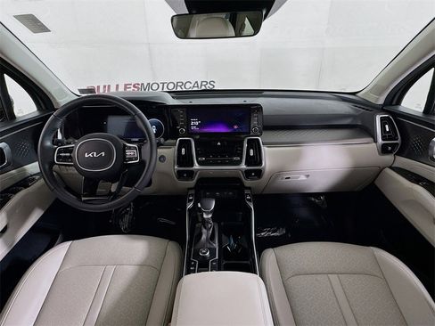 Used 2023 Kia Sorento SX image 31