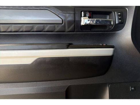 Used 2021 Toyota Tundra Platinum AWD/4WD image 11