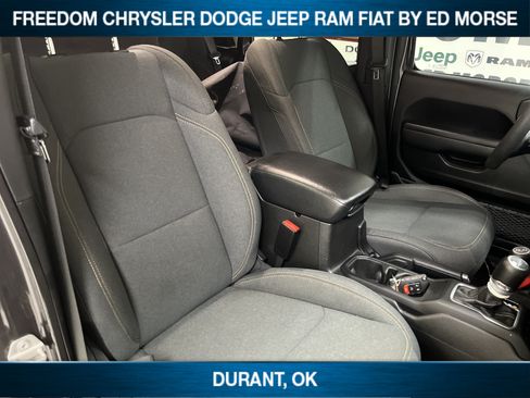 Used 2024 Jeep Gladiator Sport AWD/4WD image 8