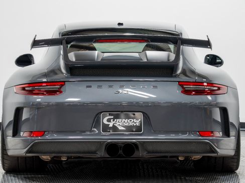 Used 2018 Porsche 911 GT3 RWD image 18