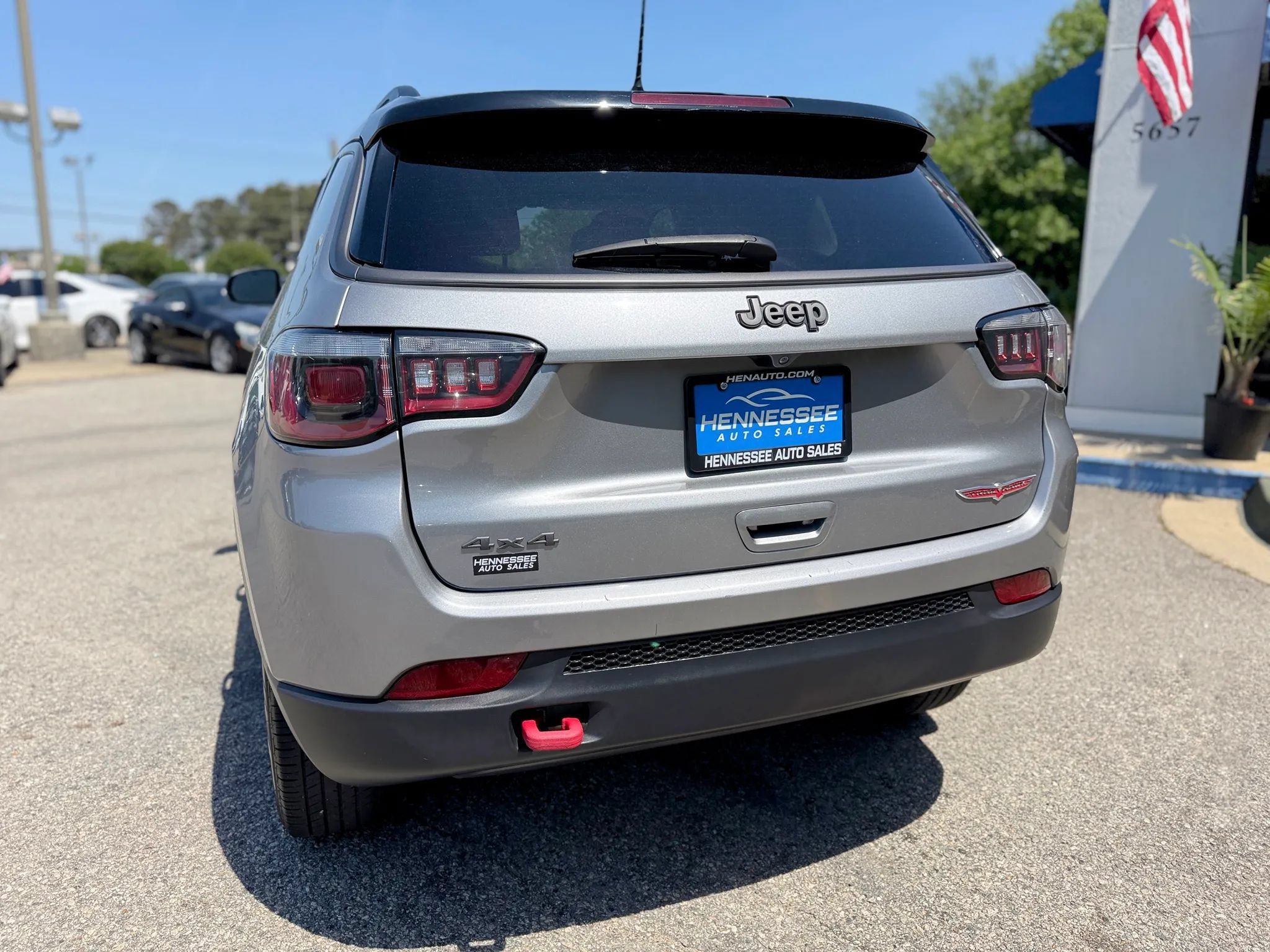 Used 2019 Jeep Compass Trailhawk w/ Cold Weather Group AWD/4WD image 25