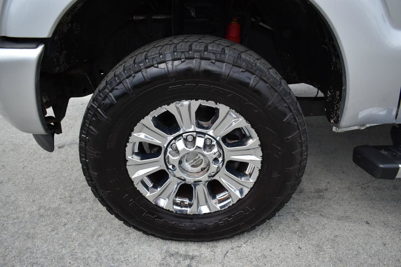 Used 2013 Ford F250 Platinum w/ FX4 Off Road Pkg AWD/4WD image 30