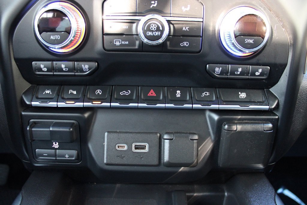 Used 2021 GMC Sierra 1500 Denali w/ Technology Package RWD image 17