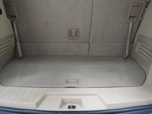 Used 2009 Buick Enclave CXL w/ Entertainment Package #3 FWD image 33
