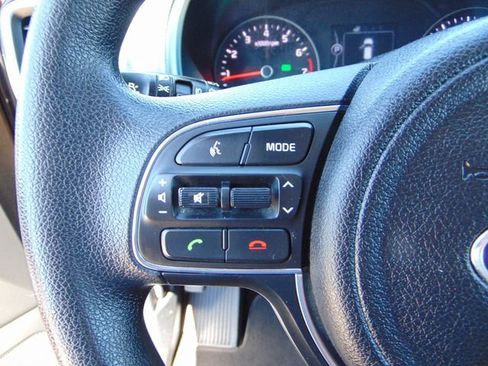 Used 2017 Kia Sportage LX AWD/4WD image 18