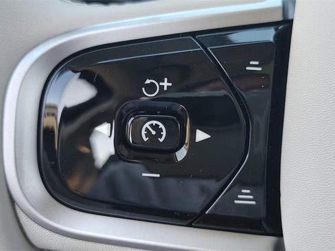 New 2026 Volvo XC90 B6 Ultra image 15