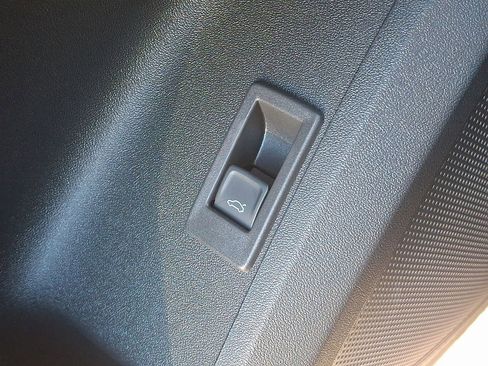 Used 2025 Audi SQ5 Premium Plus image 27