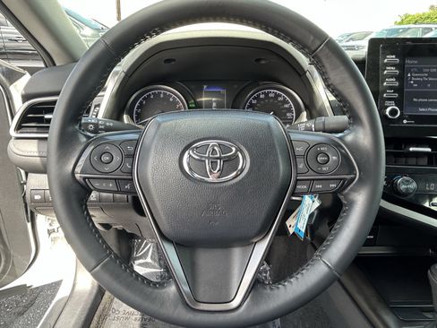 Used 2024 Toyota Camry SE FWD image 24