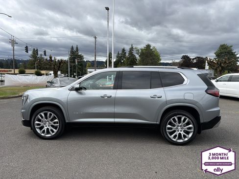 Used 2025 GMC Acadia Denali w/ Super Cruise Package AWD/4WD image 2