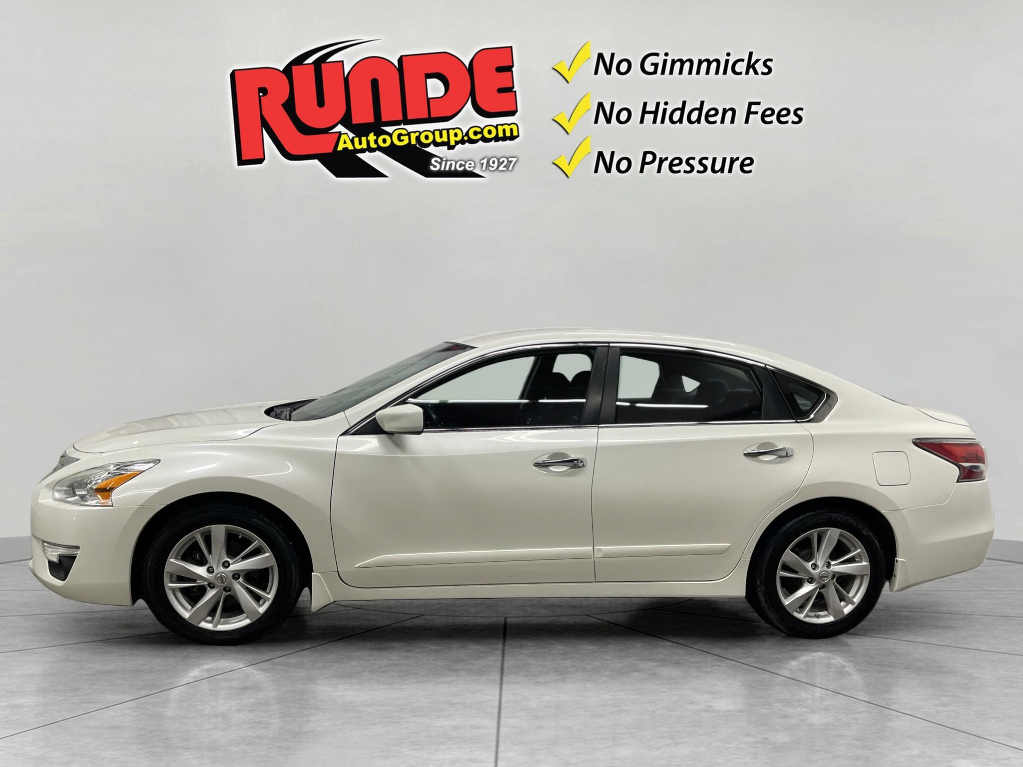 Used 2015 Nissan Altima 2.5 SV FWD image 2