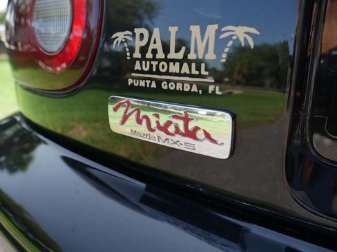Used 1997 MAZDA MX-5 Miata RWD image 57