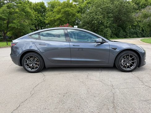 Used 2023 Tesla Model 3 Standard Range RWD image 5