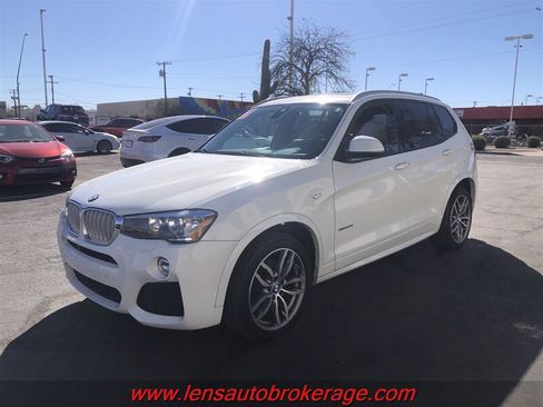 Used 2017 BMW X3 xDrive28i AWD/4WD image 4