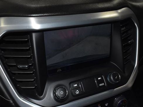 Used 2023 GMC Acadia SLT image 37