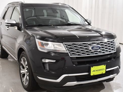 Used 2019 Ford Explorer Platinum AWD/4WD image 4