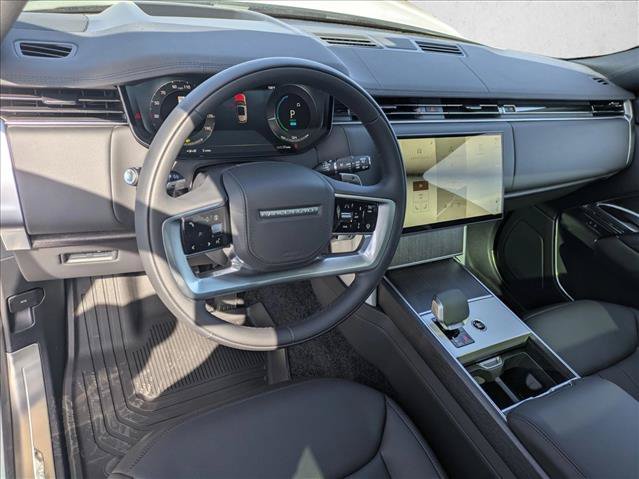 New 2026 Land Rover Range Rover SE AWD/4WD image 3