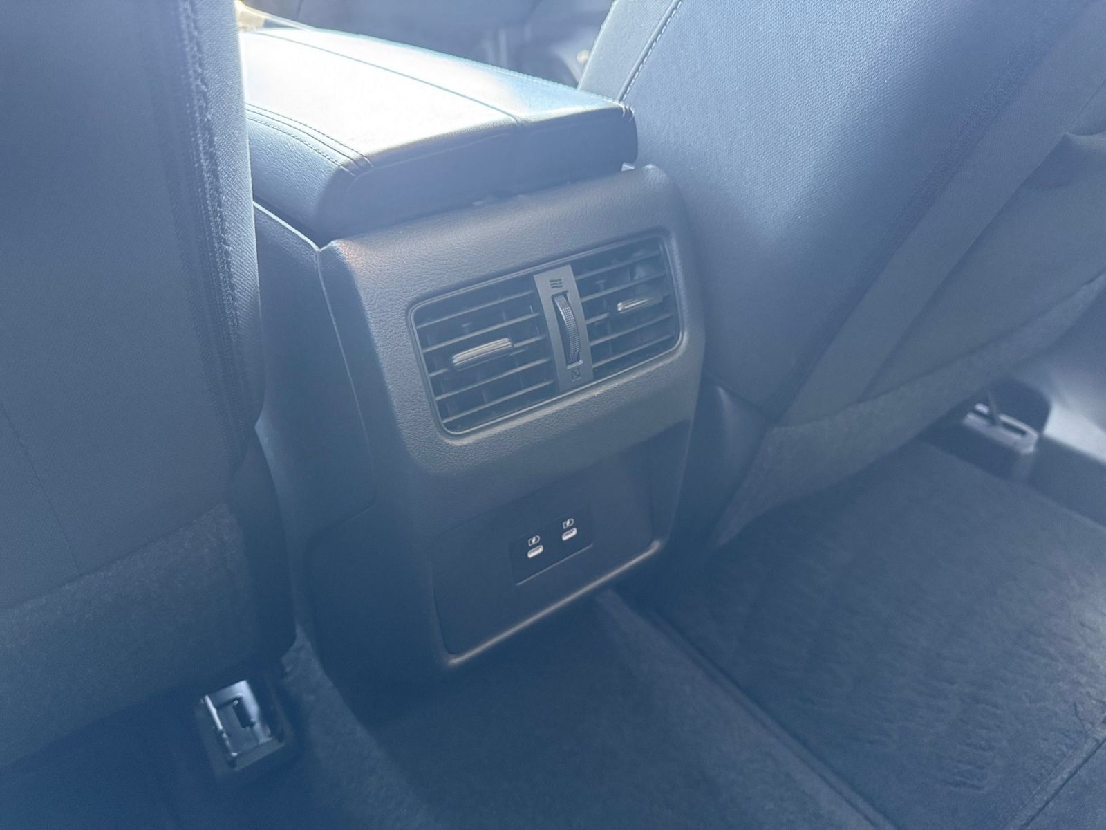 Used 2025 Nissan Rogue SV FWD image 24