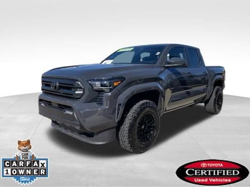 Certified 2024 Toyota Tacoma SR5 image 1