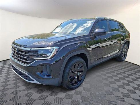 New 2025 Volkswagen Atlas Cross Sport SE image 3