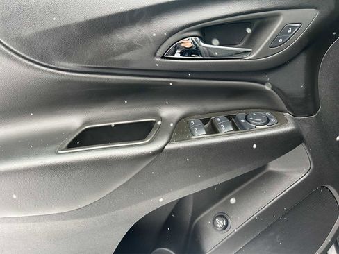 Used 2024 Chevrolet Equinox LT image 10
