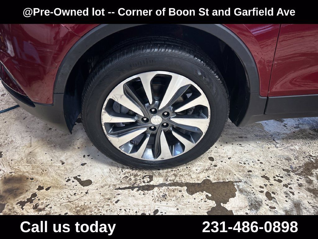 Used 2022 Buick Encore Preferred w/ Safety Package II AWD/4WD image 11
